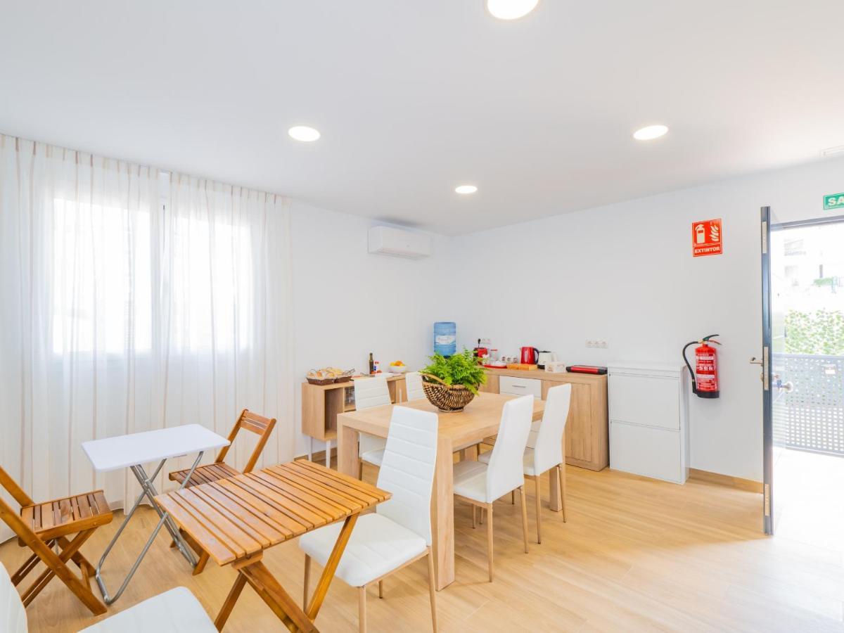 Cubo'S Hostal William'S Sunny 5 With Breakfast Torre de Benagalbon Exterior photo