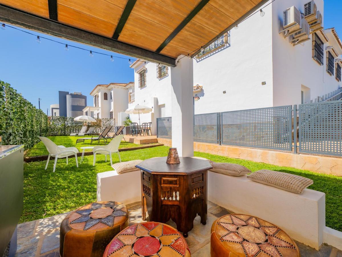 Cubo'S Hostal William'S Sunny 5 With Breakfast Torre de Benagalbon Exterior photo