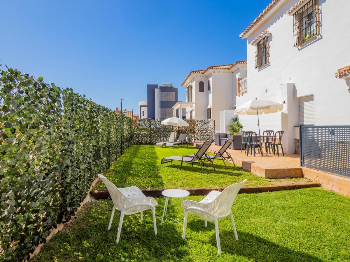 Cubo'S Hostal William'S Sunny 5 With Breakfast Torre de Benagalbon Exterior photo